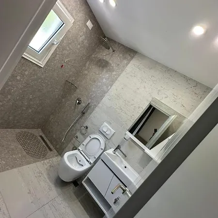 Guest house Vila Kapllani